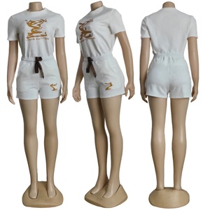 Nuevo Conjunto de 2 Piezas para Mujer, Diseño de Diseñador, 100% Algodón, Estampado 3D, Cuello Redondo, Manga Corta, Camisa Casual de Verano, Cinturón de Color Intenso y Pantalones Cortos - Product Image 5