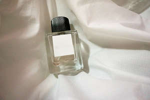 Olio Profumato Naturale Concentrato per Donne, Aroma di Tabacco e Legno d'Argento, Estratto Vegetale di Alta Qualità - Product Image 2