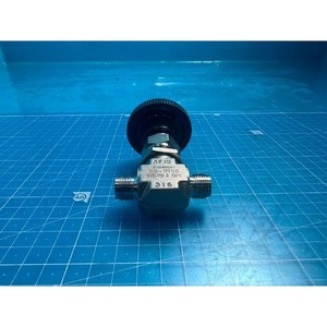 Valve à aiguille en acier inoxydable Swagelok SS-1RS6, utilisée comme pièce détachée pour équipement semi-conducteur Legacy - Product Image 1