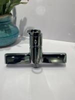 Chine usine salle de bain mitigeur en laiton eau chaude/froide premium exposé robinets de douche muraux