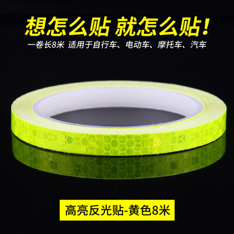 Jaune 8 mètres de long