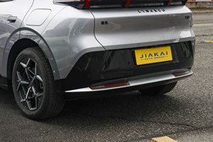 ขายส่ง Lynk & Co Z20 5 ประตู พวงมาลัยซ้าย รถ SUV ไฟฟ้าสีขาวขนาดกะทัดรัด รุ่นใหม่ พร้อมประตูไร้ขอบและระบบช่วยขับขี่ระดับ L2 - Product Image 5