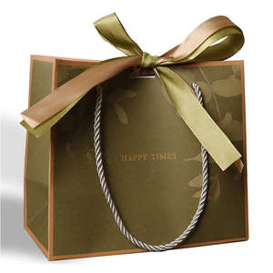 Vente directe d'usine, sac en papier kraft recyclable de bonne qualité avec poignée, nouveau design, vente chaude sur le marché, vêtements, chaussettes, chaussures, fourrure - Product Image 1