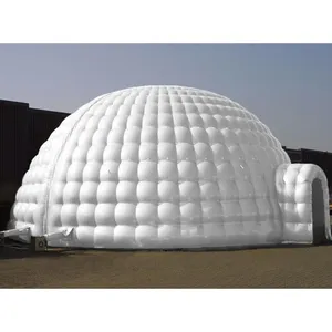 Attraente tenda gonfiabile a cupola Igloo gigante da 10 m con festa all'aperto con ventilatore