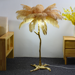 Lampe sur pied décoration chambre plume d'autruche <span class=keywords><strong>lampadaire</strong></span> pilier en résine branche d'or panache blanc lampadaires - Product Image 1