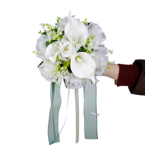 <span class=keywords><strong>Bouquet</strong></span> <span class=keywords><strong>de</strong></span> Mariée avec Roses <span class=keywords><strong>et</strong></span> <span class=keywords><strong>Lys</strong></span> Calla, Style Forêt Niche, pour l'Enregistrement du Certificat - Product Image 2