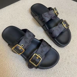 2026 New Designer Brands <b>shoes</b> <b>Women</b> Slippers Outdoor Ladies <b>Beach</b> Flat <b>Shoes</b> Luxury Ladies Slippers Sports Sandals <b>for</b> <b>Women</b> - Product Image 3