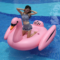 Vente en gros fabricant : Matelas flottant gonflable PVC pour piscine, modèles Licorne, Pégase, Flamant rose violet, et flotteurs à chevaucher
