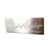 Custom Geborsteld Metalen Rvs Naam Plaat Met Logo