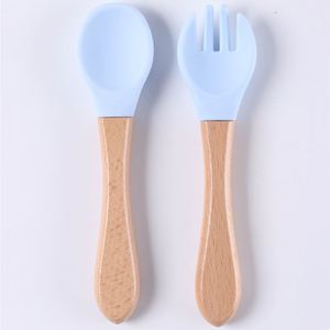 Cuchara de entrenamiento para bebés que aprenden a comer, cuchara con mango corto, cuchara de silicona para alimentos de bebé - Product Image 3
