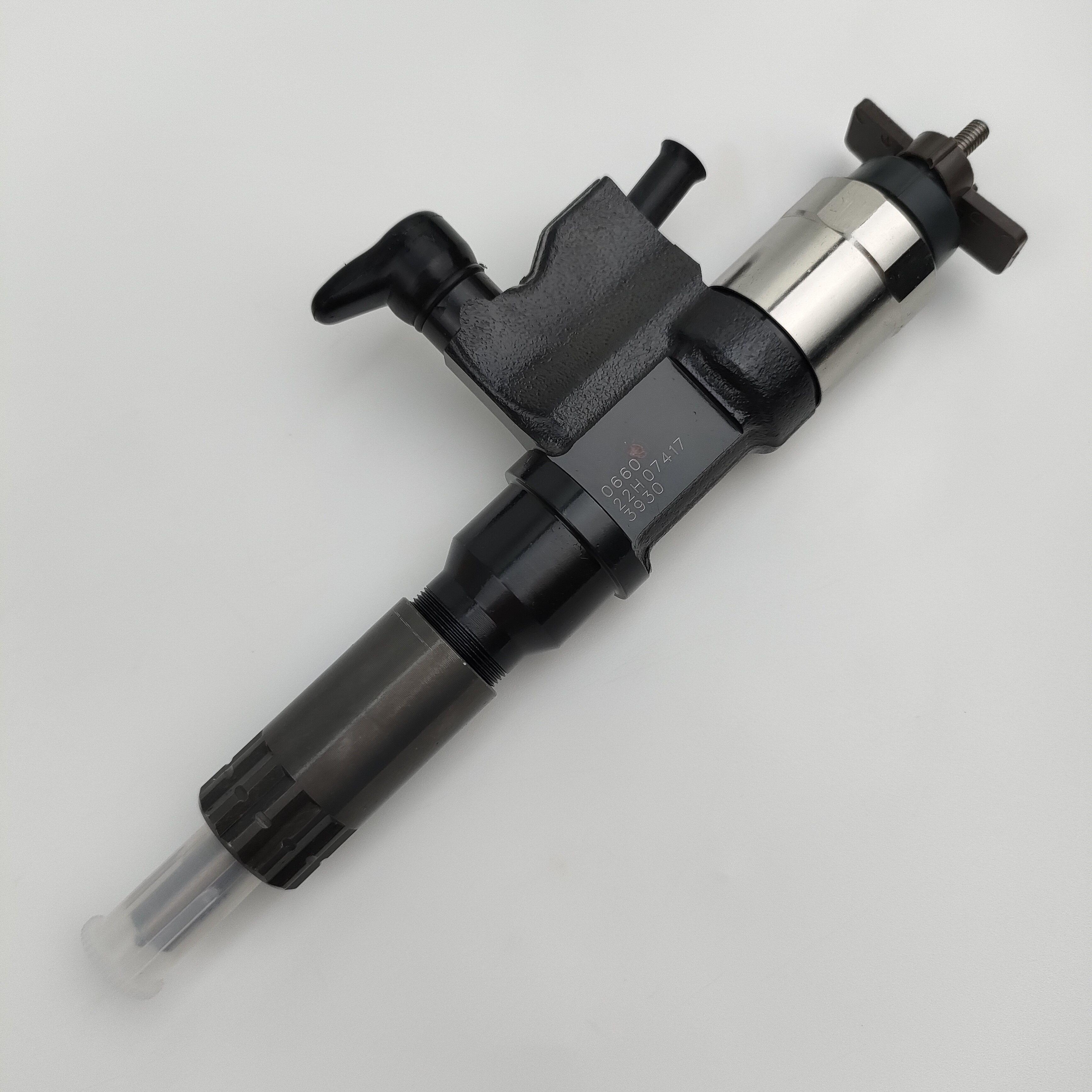 Common Rail Diesel Fuel Injector 8-98207435-0 295050-1290 with good  quality