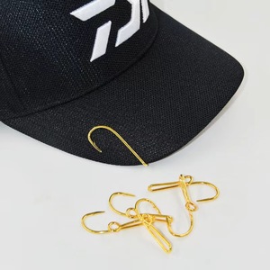 Clip per Cappello a Forma di Amo da Pesca OEM di Alta Qualità, Fermacravatta Multifunzionale Dorato, Fermasoldi Portatile per Accessori da Pescatore - Product Image 2