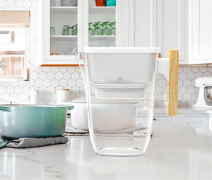 BPA Free Tritan in plastica brocca con filtro per l'<span class=keywords><strong>acqua</strong></span> in carbonio + resina a scambio ionico + cartuccia in cotone PP brocca - Product Image 1