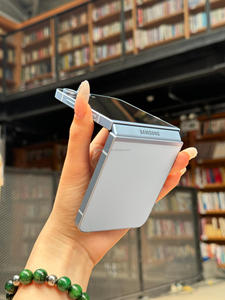 Smartphone pliable <span class=keywords><strong>Z</strong></span> <span class=keywords><strong>Flip</strong></span> 6 5G débloqué d'origine, écran AMOLED haute résolution, caméras haute résolution, design à double écran, téléphone <span class=keywords><strong>Z</strong></span> Flip6 mondial - Product Image 3