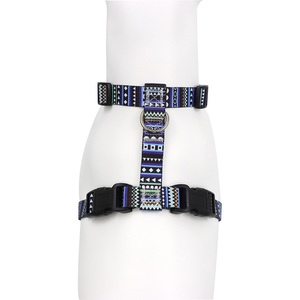 Arnés Ajustable para Perro con Patrón Geométrico de Nailon y Cierre de Hebilla, Estilo Moderno para Perros - Product Image 3