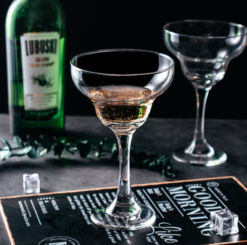 Elegant Glass Goblet Clear Cocktail Glasses Long Stem Margarita Martini Glasses