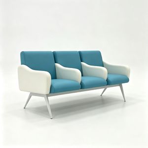Silla de espera Ke Ming KM-DHS21 de tres plazas con reposabrazos para áreas públicas - Product Image 2