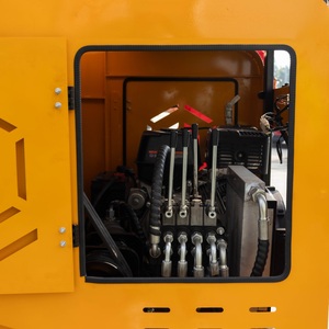 Tragbarer Raupenbackenbrecher HTJC-430 für Granit- und Kalksteinzerkleinerung, OEM verfügbar - Product Image 2