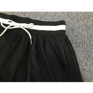 Pantalones Cortos de Baloncesto Personalizados al por Mayor, Transpirables, Estampados, de Malla, Sublimados, Clásicos, Lisos - Product Image 4