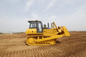 Produits les plus vendus Nouveau mini-bulldozer hydraulique sur chenilles de 176 ch Sem816 Sem816d avec lame et ripper en option - Product Image 2