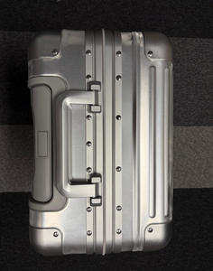 उच्च स्थायित्व 20 इंच का पूर्ण एल्यूमीनियम स्पिनर एल्यूमीनियम फ्रेम के साथ ले जाने वाले सामान और डीलक्स व्यापार यात्रा के लिए आधुनिक डिजाइन - Product Image 5