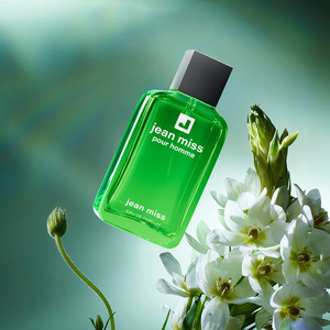 Vente en gros de parfum <span class=keywords><strong>l</strong></span>éger classique pour hommes, parfum éponyme du Vietnam, parfum en spray longue durée pour le commerce transfrontalier - Product Image 4