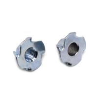 Tuerca en T DIN1624 de 4 Puntas M4 M6, Tuerca de Inserción de Cuatro Garras de Acero Galvanizado con Recubrimiento de Zinc, Clase 4.8, para Muebles y Carpintería