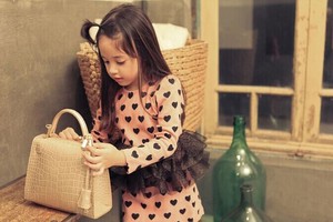 Ropa Infantil al por Mayor, Vestido de Princesa con Estampado de Corazón y Manga Larga para Niñas Pequeñas, de un Fabricante Chino - Product Image 6