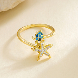 <span class=keywords><strong>Bague</strong></span> ouverte SongYi style océan plaqué <span class=keywords><strong>or</strong></span> 18 carats avec étoile de mer et tortue marine pour <span class=keywords><strong>femme</strong></span>, émail bleu, ajustable, bijoux de plage sur le thème de la vie marine - Product Image 2