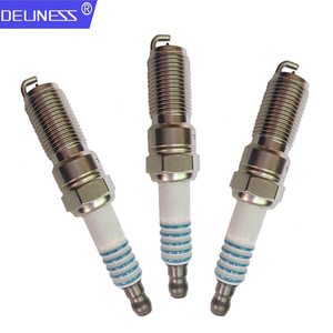 หัวเทียน Delineess SP-530 อิริเดียม สำหรับรถยนต์ฟอร์ด โฟกัส มอนเดโอ AYFS32YR เครื่องยนต์เบนซิน - Product Image 1