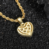 Prix d'usine, vente en gros, pendentif cœur en CZ glacé, breloques cœur en laiton style hip-hop, bijoux personnalisés