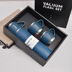 Cadeaux personnalisés de luxe 500ml Double paroi en acier inoxydable thermos ensemble de bouteilles d'eau isolées avec 3 couvercles tasses