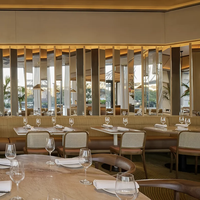 Ensemble de mobilier de restaurant commercial en gros : chaise de salle à manger en bois et banquette rembourrée marron