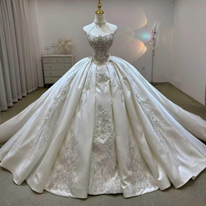 Vestido de Novia Bohemio Elegante con Apliques Florales 3D de Cuentas Múltiples, Cola Capilla y Estampado Floral Lsjj03 - Product Image 1