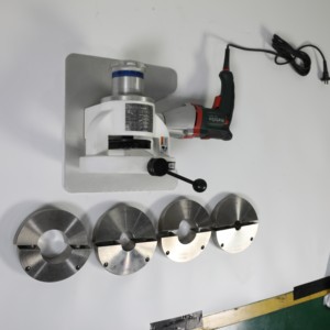Outil de préparation de soudure SD-4.5, machine à ébavurer et à affronter les extrémités de tuyaux en acier inoxydable, 0,25"-4,5" - Product Image 2