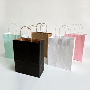 ถุงกระดาษคราฟท์สีขาวน้ำตาลพิมพ์โลโก้ตามสั่ง พร้อมหูหิ้ว สำหรับใส่ของขวัญหรือสินค้า  รับผลิตแบบ OEM - Product Image 5