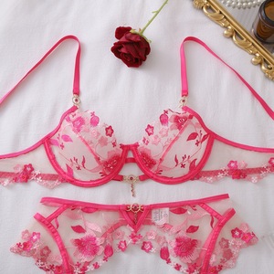Nouvel ensemble de lingerie 4 pièces pour <span class=keywords><strong>femme</strong></span> 2026, broderie florale, maille transparente, soutien-gorge à armatures, <span class=keywords><strong>porte</strong></span>-jarretelles et string assorti - Product Image 4