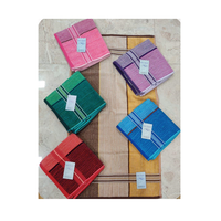 Serviettes en tissu éponge rayées confortables et riches en fibres, 100 % coton, fil recyclé, pour une expérience post-bain douillette, douces et absorbantes, vente en gros
