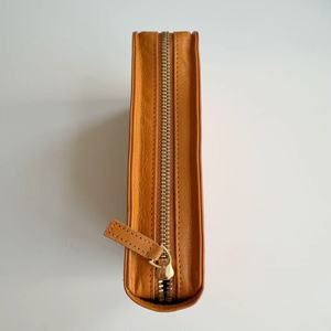 Hộp đựng kim đan và phụ kiện bằng da thật cao cấp Lotus Yarns để sắp xếp và bảo quản kim đan tròn của bạn - Product Image 2