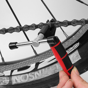 Outil de coupe de chaîne de vélo Yueli, brise-chaîne en acier pour le démontage, la réparation et l'entretien des chaînes de VTT - Product Image 3