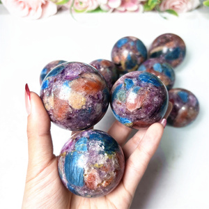 Sfere di Cristallo Curative Feng Shui in <span class=keywords><strong>Apatite</strong></span> <span class=keywords><strong>Blu</strong></span> Lucidata con Mica Viola e Pietra del Sole, Vendita all'Ingrosso Kindfull - Product Image 5