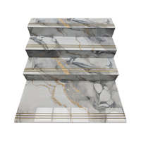 Design de luxe Ligne dorée et carrelage d'escalier en sable doré Carreaux de porcelaine 480x1200mm pour bande de roulement et contremarche d'escalier personnalisable