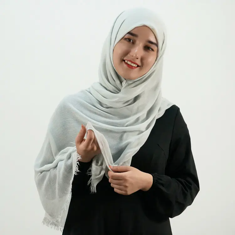 Disesuaikan muslim wanita warna solid rumbai rajut kepala selendang viscose modal hijab katun rumbai bandana syal untuk Wanita Mode