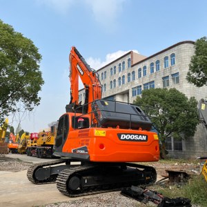 2024 Original Japan Doosan DX300LC-9C 30Ton Crawler Hydraulic 1.5m³ Bucket Low Hours Used Excavator for Construction - Product Image 4