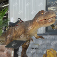 Dinosaures animatroniques en silicone imperméables à chevaucher, modèles de dinosaures robotiques pour centres commerciaux et parcs d'attractions intérieurs/extérieurs