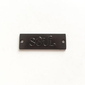 Özelleştirilmiş yüksek kaliteli giyim marka etiketleri kostüm donanım giysiler için kaplama çanta logosu Metal etiketler - Product Image 4