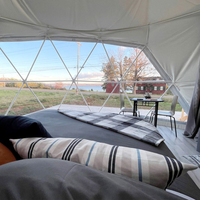 Igloo de tente dôme géodésique isolé pour l'extérieur 4 saisons pour le glamping de luxe, l'hôtellerie et la villégiature, le mariage et le vent.