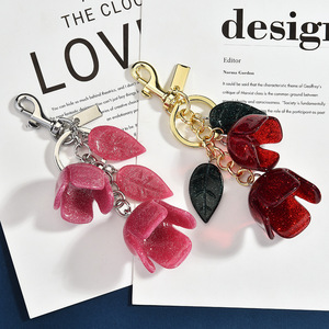 Nouveau porte-clés en forme de rose 3D lumineuse, boucle d'escalade, porte-clés de voiture en métal à franges tendance, pendentif en cristal de fleur, porte-clés de sac, cadeau - Product Image 3