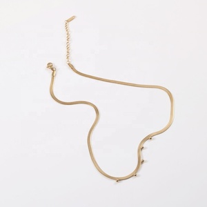 สร้อยคอโซ่ประดับลูกปัด<span class=keywords><strong>งู</strong></span>สเตนเลสสตีลชุบทอง PVD เครื่องประดับแนวมินิมอลสำหรับผู้หญิงแฟนซี18K - Product Image 2