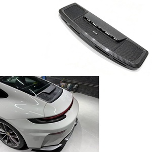Capot moteur en fibre de carbone sèche de style <span class=keywords><strong>GT3</strong></span> <span class=keywords><strong>Touring</strong></span> de haute qualité, vente directe d'usine pour <span class=keywords><strong>Porsche</strong></span> <span class=keywords><strong>911</strong></span> 992 - Product Image 1